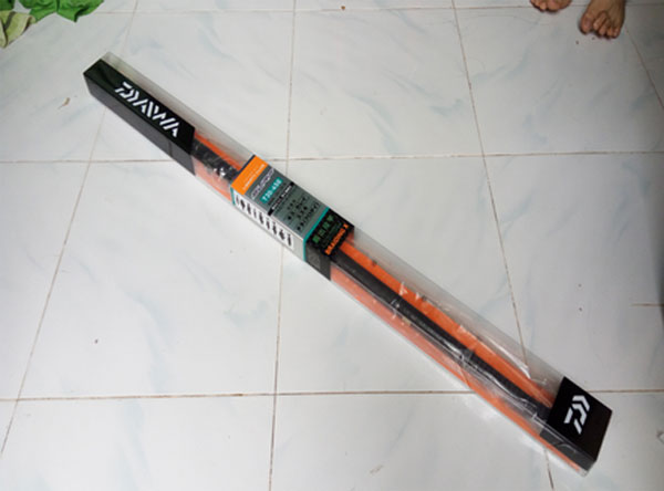 Cần câu cá Daiwa Liberty surf T30-450, cần câu lục Liberty T30 4.5m